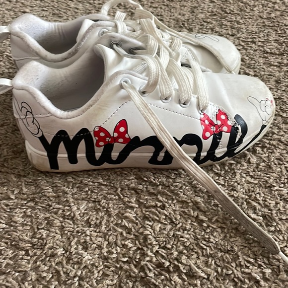 Minnie shoes - Picture 1 of 3